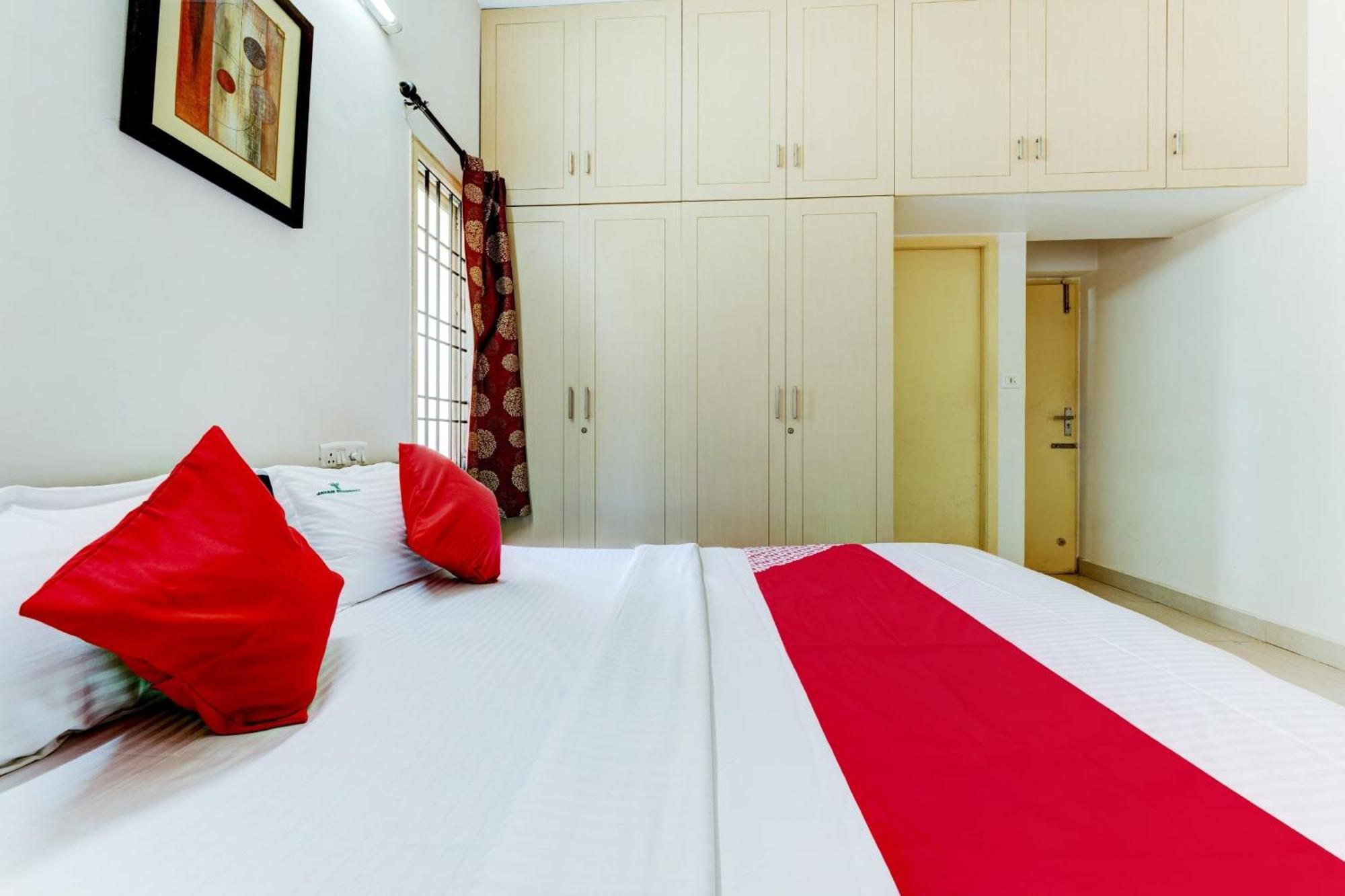 Hotel O J2 Service Apartment 첸나이 외부 사진
