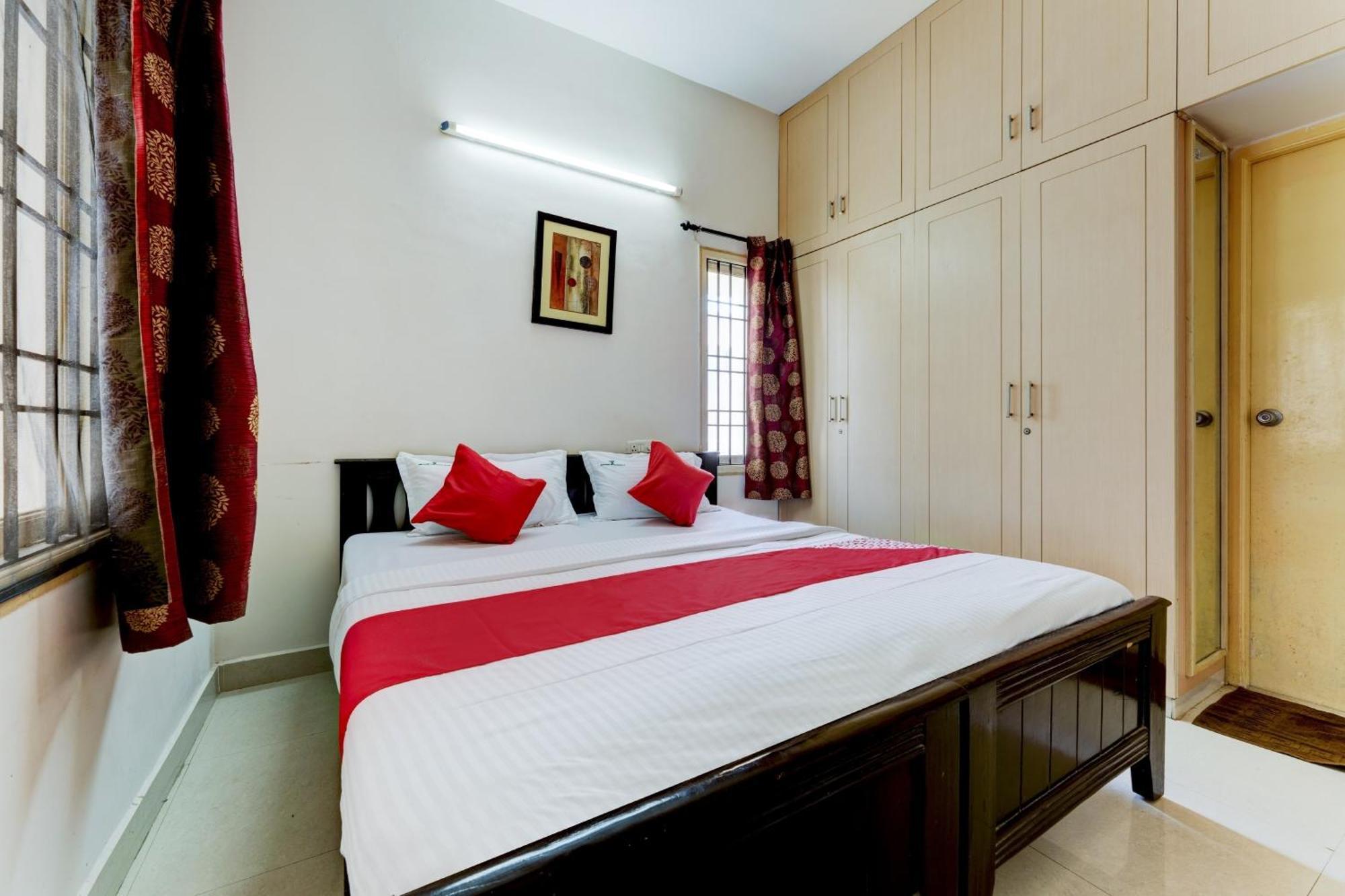 Hotel O J2 Service Apartment 첸나이 외부 사진