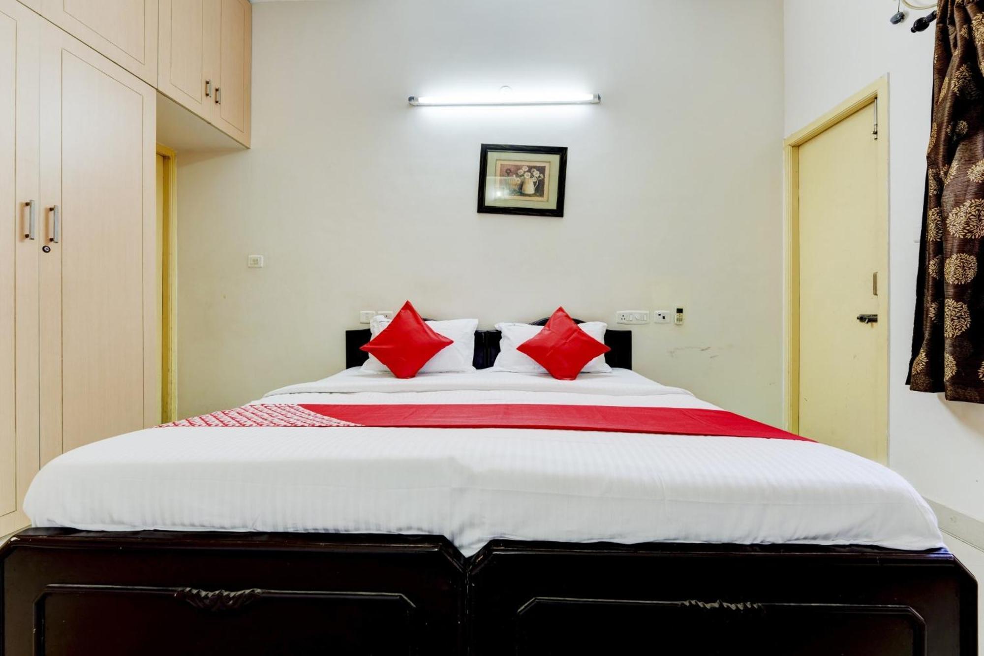 Hotel O J2 Service Apartment 첸나이 외부 사진